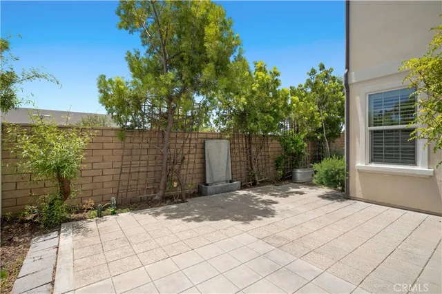 $1,525,000 | 419 Aura Drive, Costa Mesa, CA 92626