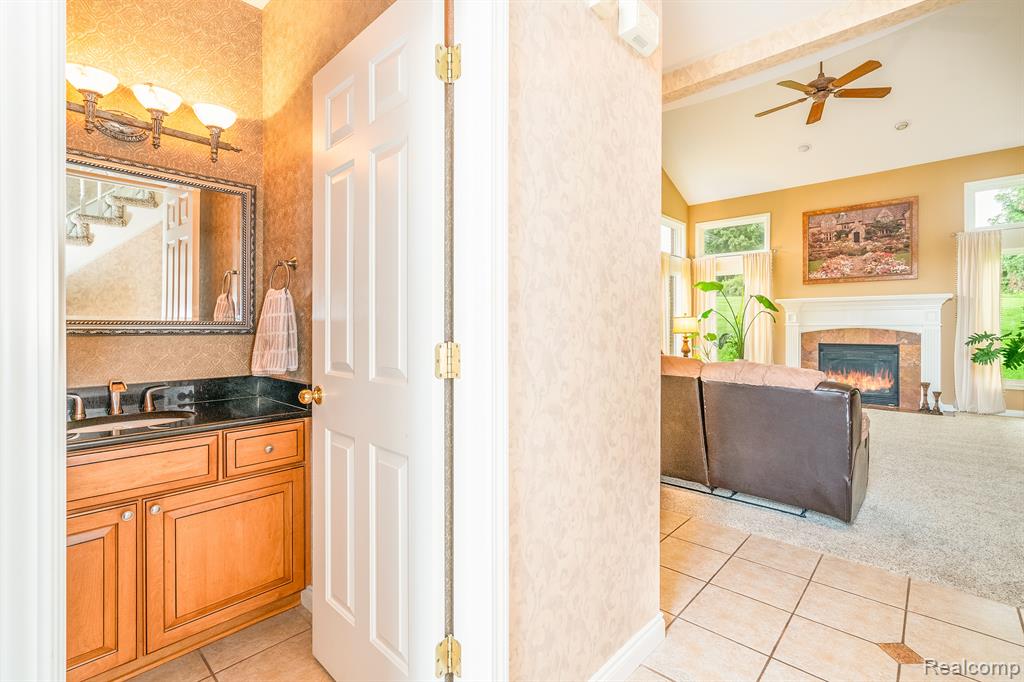 1257 Letica Drive Rochester, MI 48307 - Photo 12 of 59 Gallery Image 12