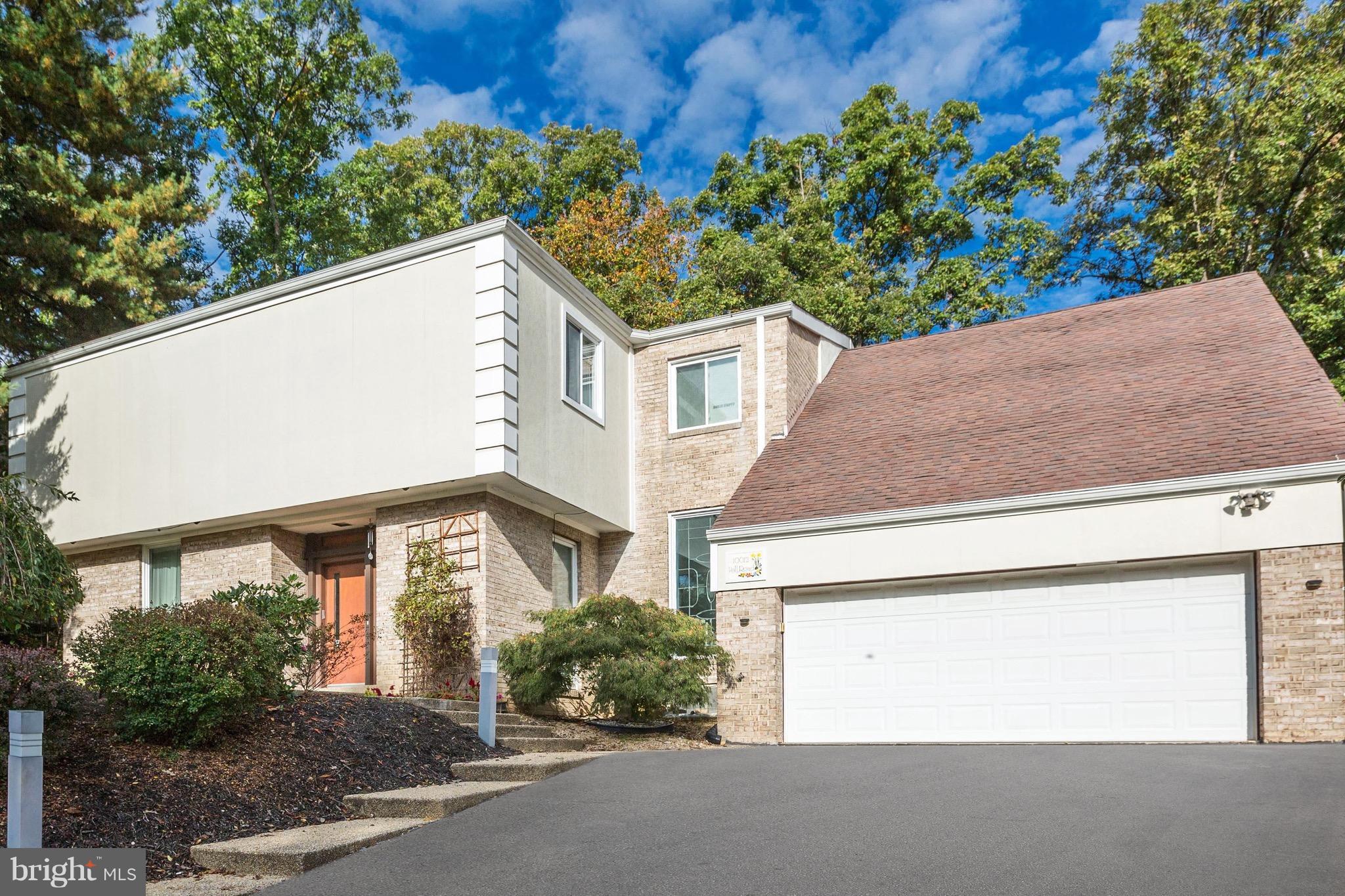 10012 Hall Road Potomac, MD 20854 - Photo 2 of 28 Exterior (Front)