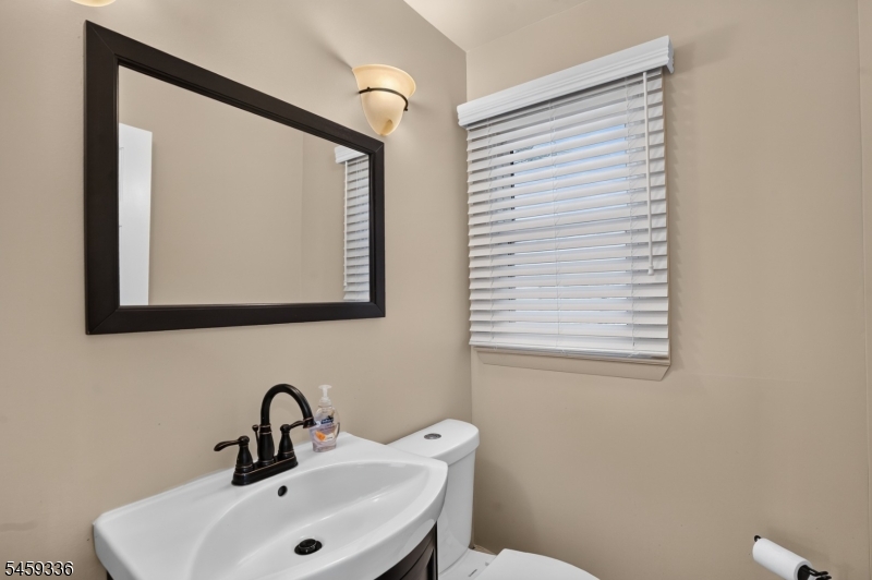 22 Woodside Road Springfield, NJ 07081 - Photo 24 of 35 Gallery Image 24