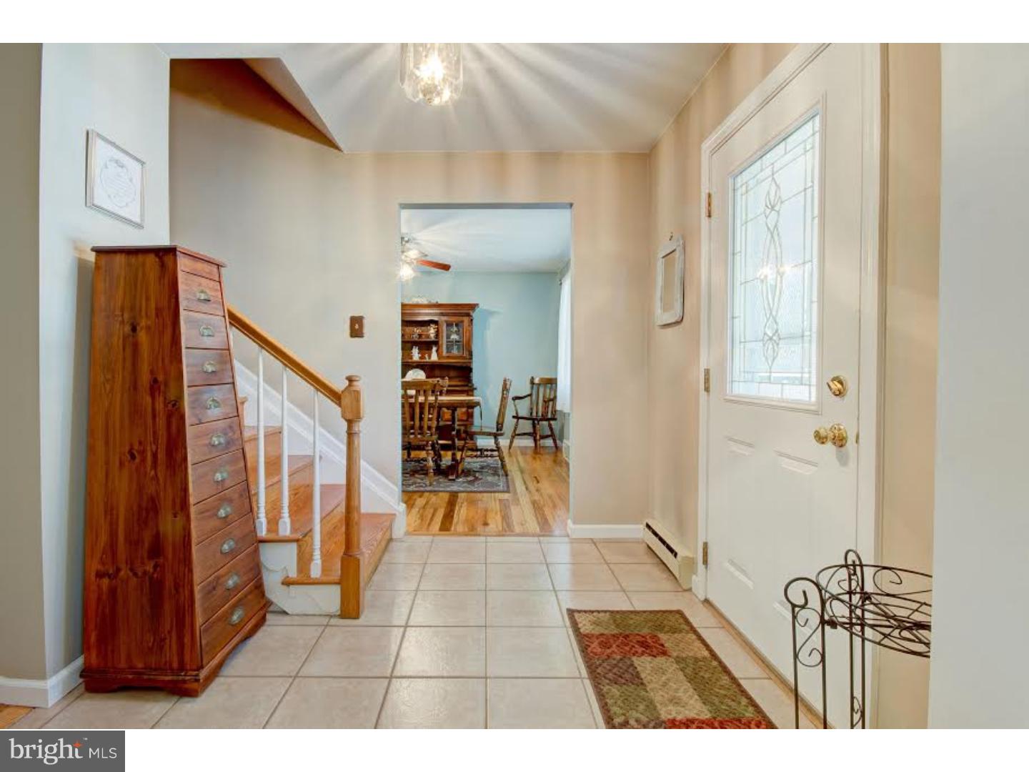 265 Hopewell Road Medford, NJ 08055 - Photo 2 of 18 Foyer