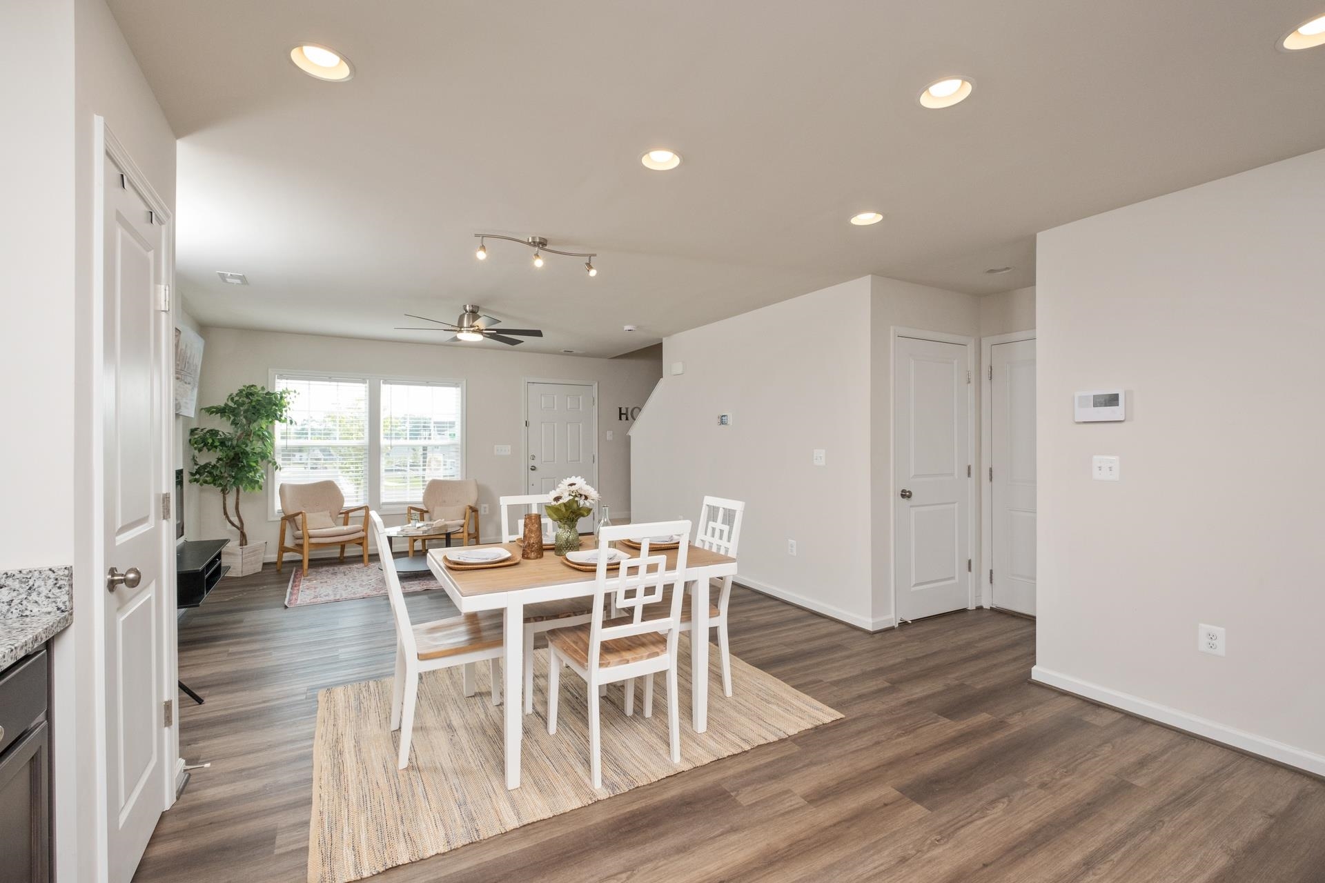 200 Overview Street Waynesboro, VA 22980 - Photo 8 of 29 Dining