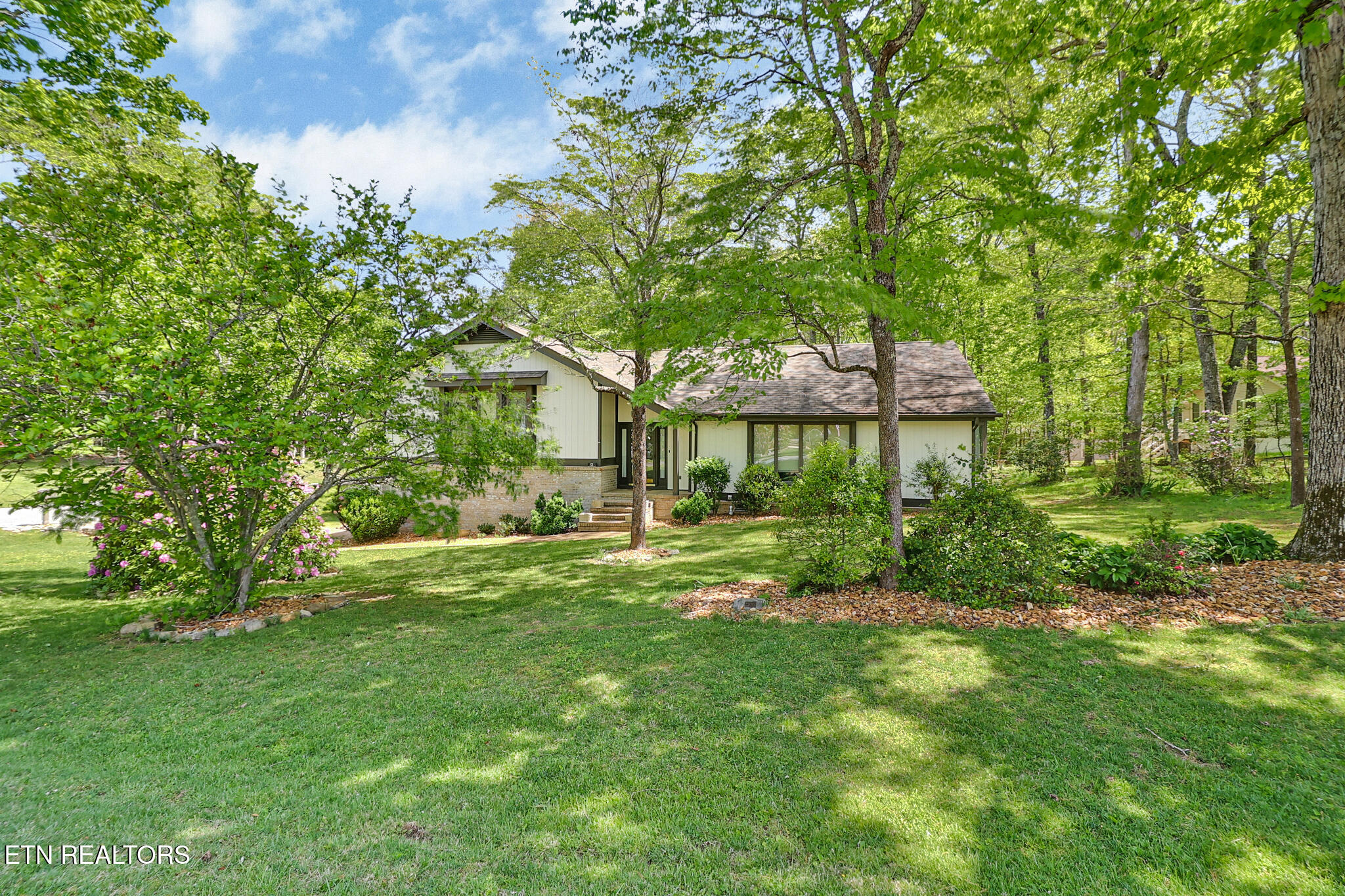 12 Ridgecrest Circle Crossville, TN 38558 - Photo 40 of 52 FRONT