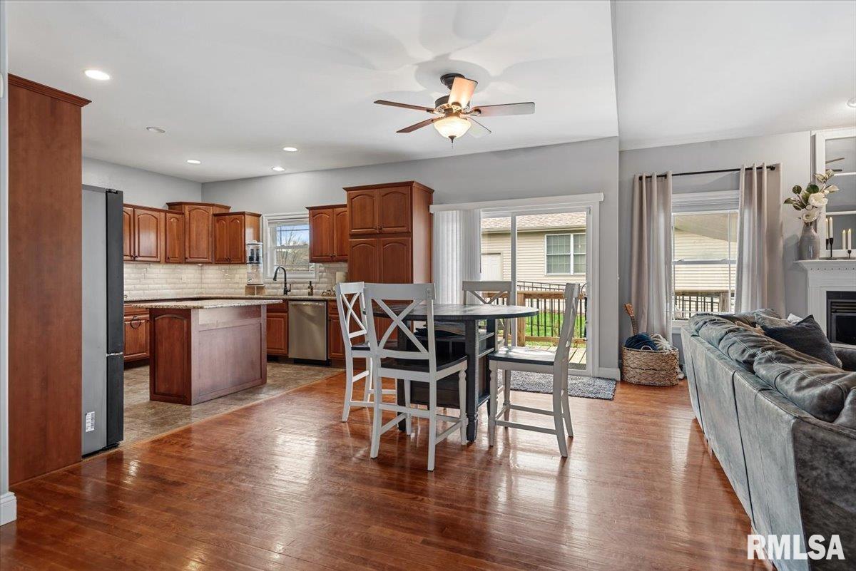 4800 Longfellow Drive Springfield, IL 62711 - Photo 9 of 44 Gallery Image 9