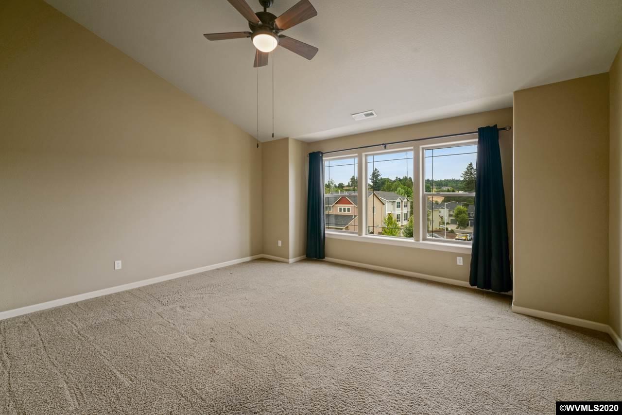 808 Crouchen Street Northwest Salem, OR 97304 - Photo 21 of 37