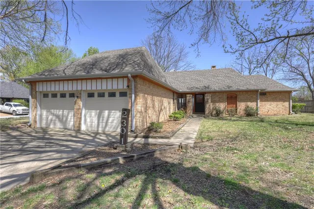 $275,000 | 2301 South Stilwell Street, Pittsburg, KS 66762