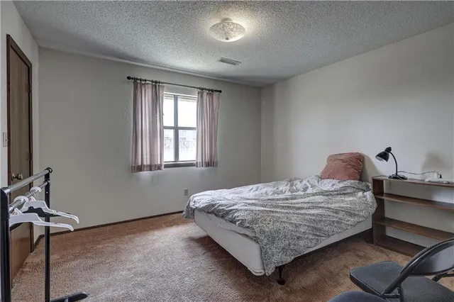 $275,000 | 2301 South Stilwell Street, Pittsburg, KS 66762