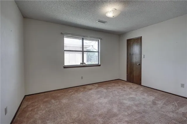 $275,000 | 2301 South Stilwell Street, Pittsburg, KS 66762