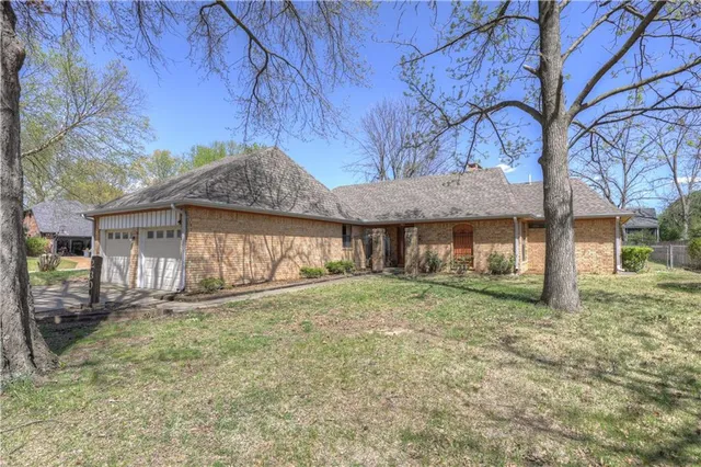 $275,000 | 2301 South Stilwell Street, Pittsburg, KS 66762