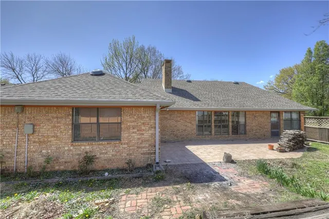$275,000 | 2301 South Stilwell Street, Pittsburg, KS 66762
