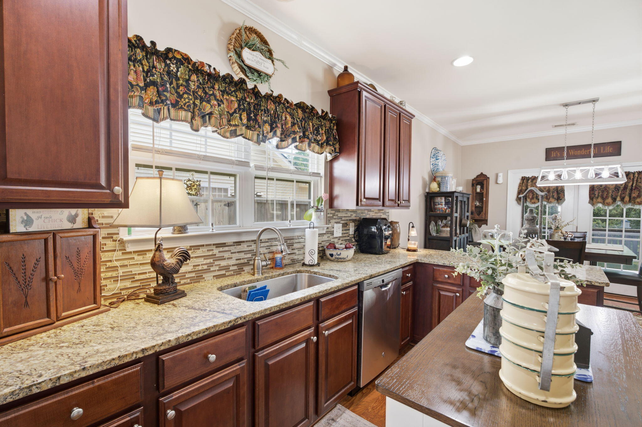128 Charlesfort Way Moncks Corner, SC 29461 - Photo 13 of 65 Cabinets for Days