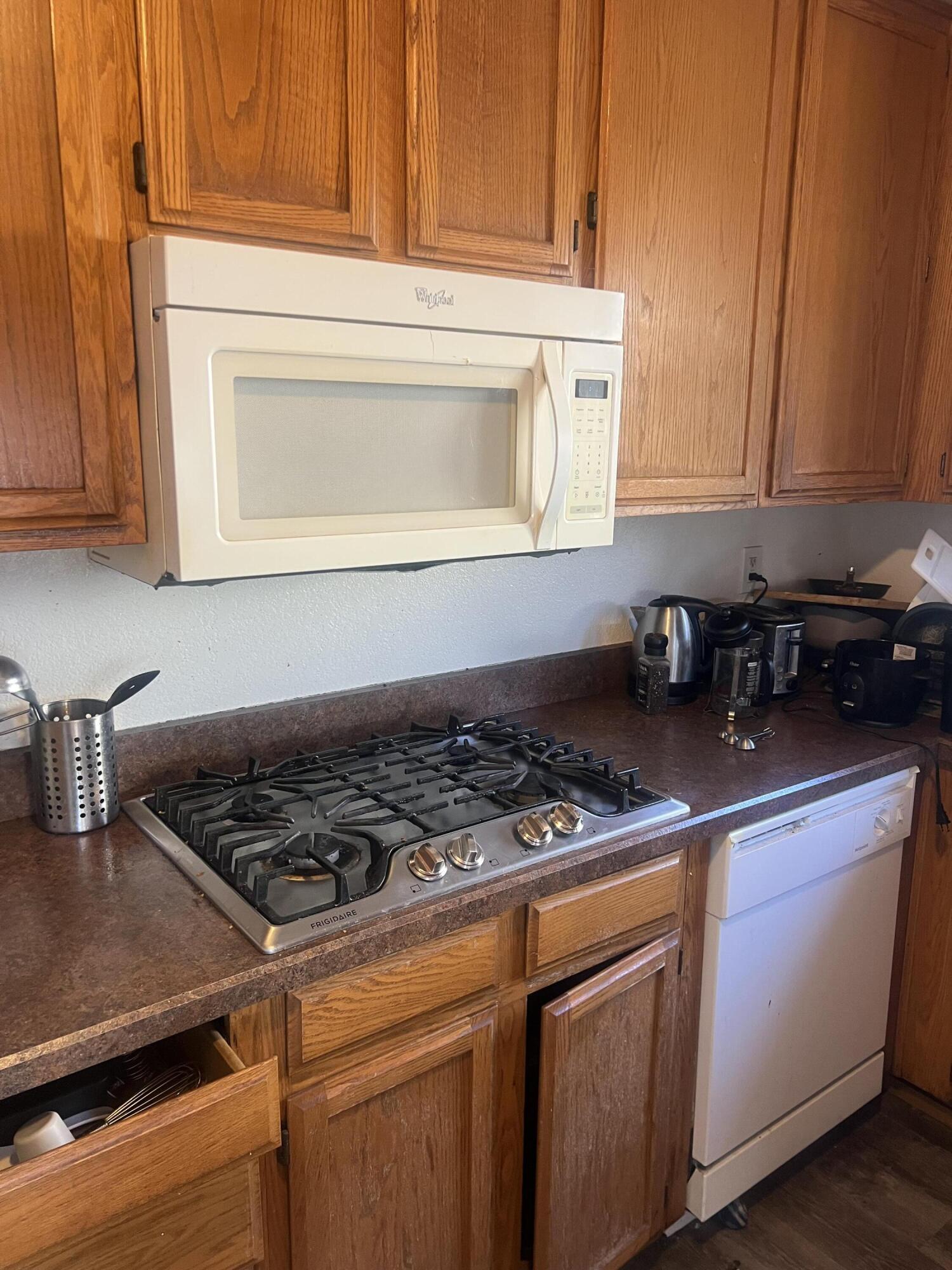 6714 Pasado Road Goleta, CA 93117 - Photo 14 of 38 Pasado Kitchen1