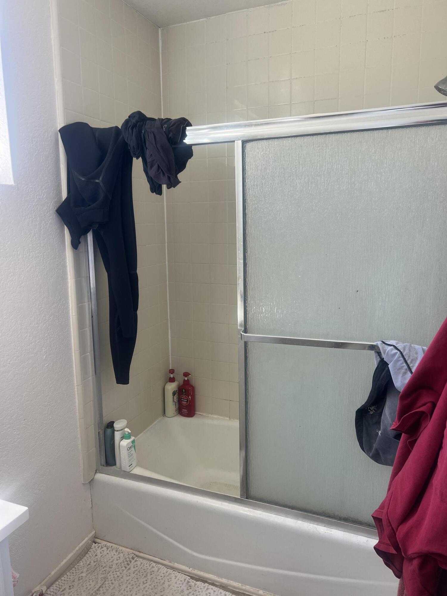 6714 Pasado Road Goleta, CA 93117 - Photo 35 of 38 Pasado Upstairs Bath 3