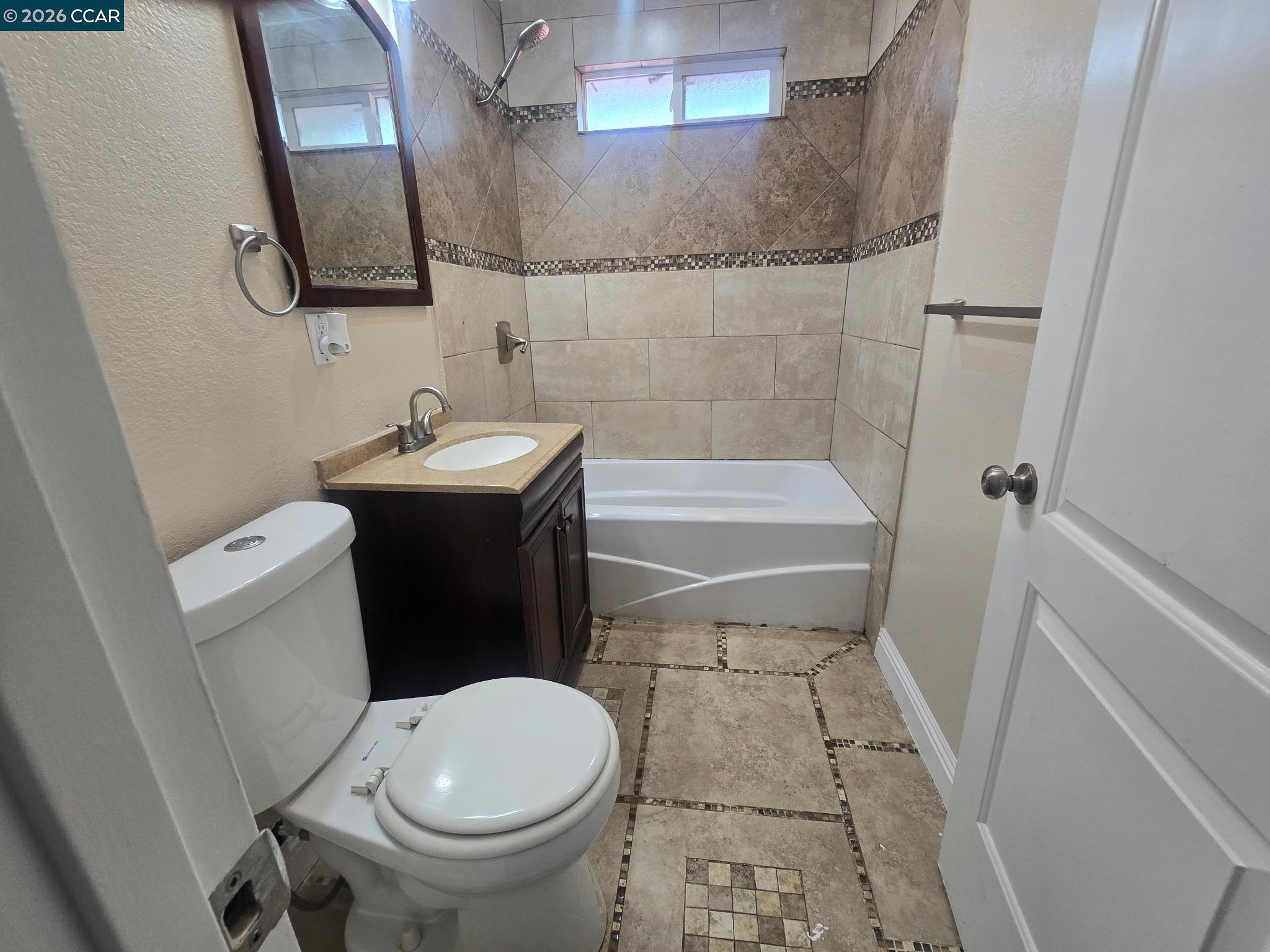 3121 Cowell Road Concord, CA 94518 - Photo 10 of 22 Gallery Image 10