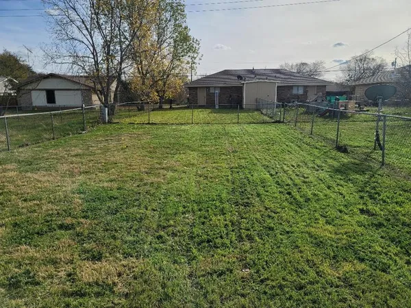 $1,175 | 66 Lori Drive, Unit B, Mineral Wells, TX 76067