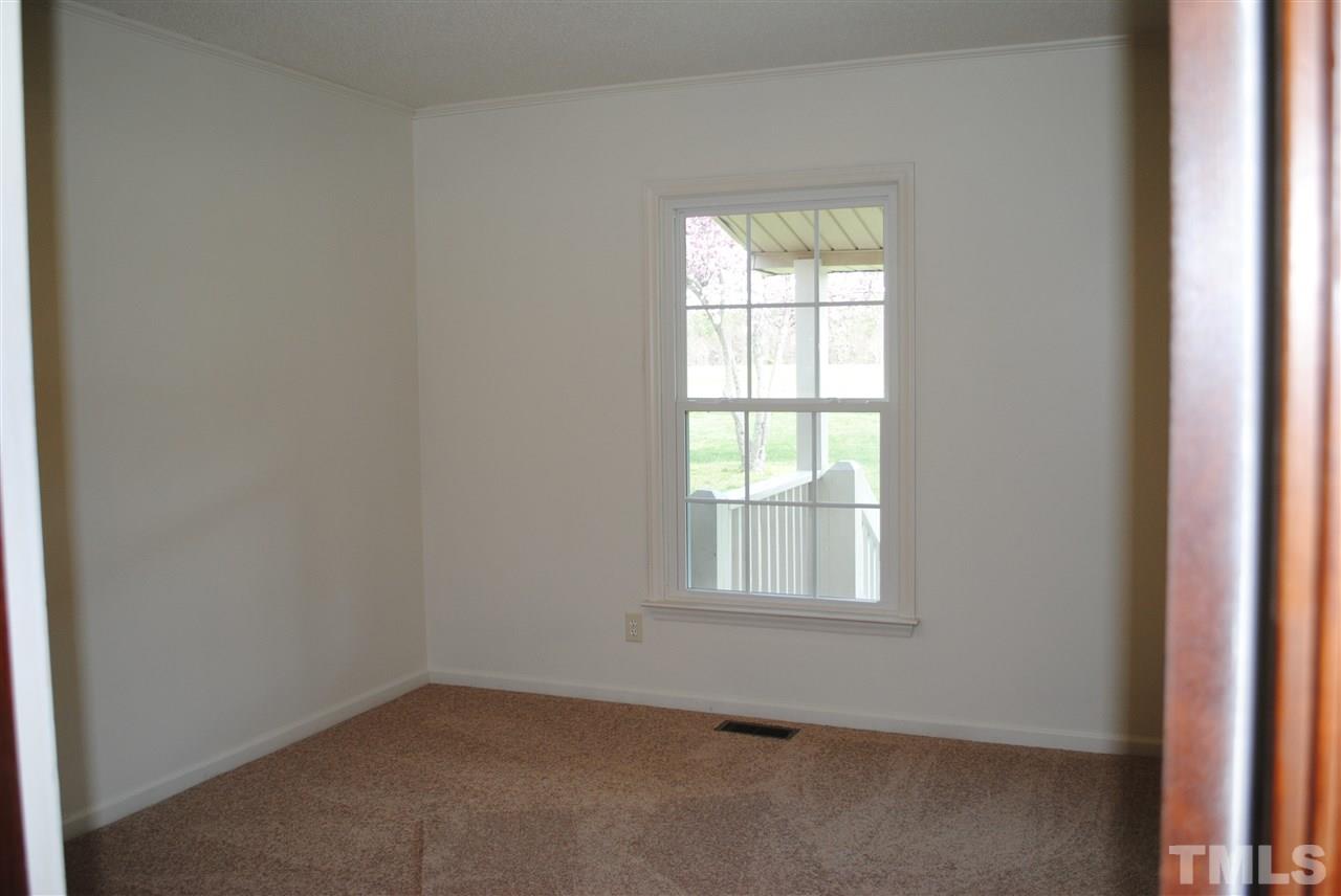 754 Abbott Road Henderson, NC 27537 - Photo 11 of 12