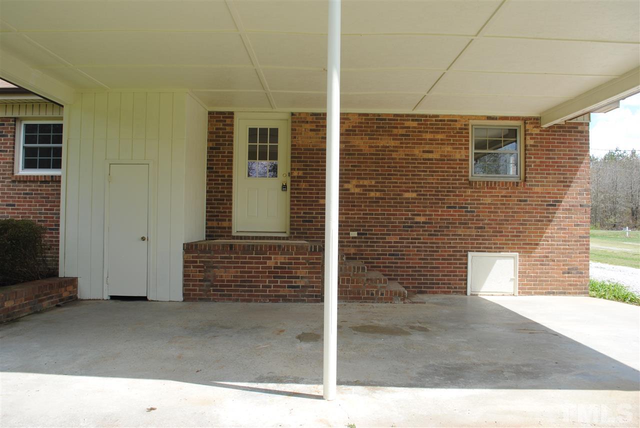 754 Abbott Road Henderson, NC 27537 - Photo 4 of 12 a view of house