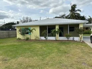 $2,500 | 4404 Southeast Mulford Lane, Stuart, FL 34997