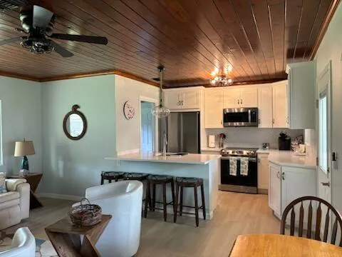$2,500 | 4404 Southeast Mulford Lane, Stuart, FL 34997