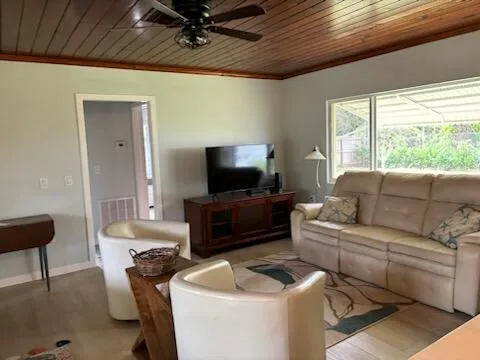 $2,500 | 4404 Southeast Mulford Lane, Stuart, FL 34997