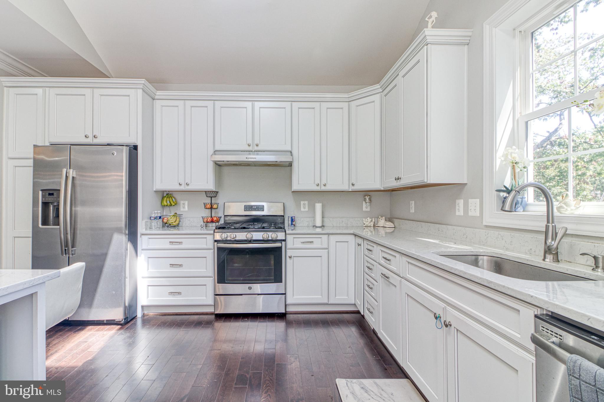 1327 Smith Village Road Silver Spring, MD 20904 - Photo 11 of 33 Big size sink in the kitchen