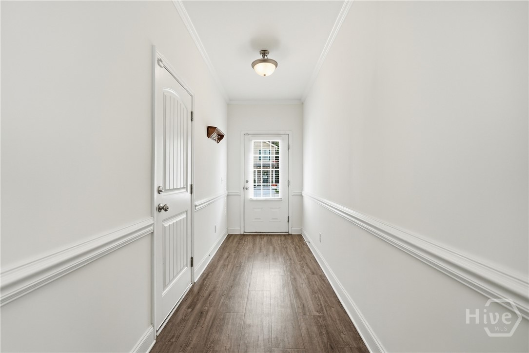 11330 White Bluff Road, Unit 31 Savannah, GA 31419 - Photo 5 of 36 Light-filled, welcoming foyer entryway.