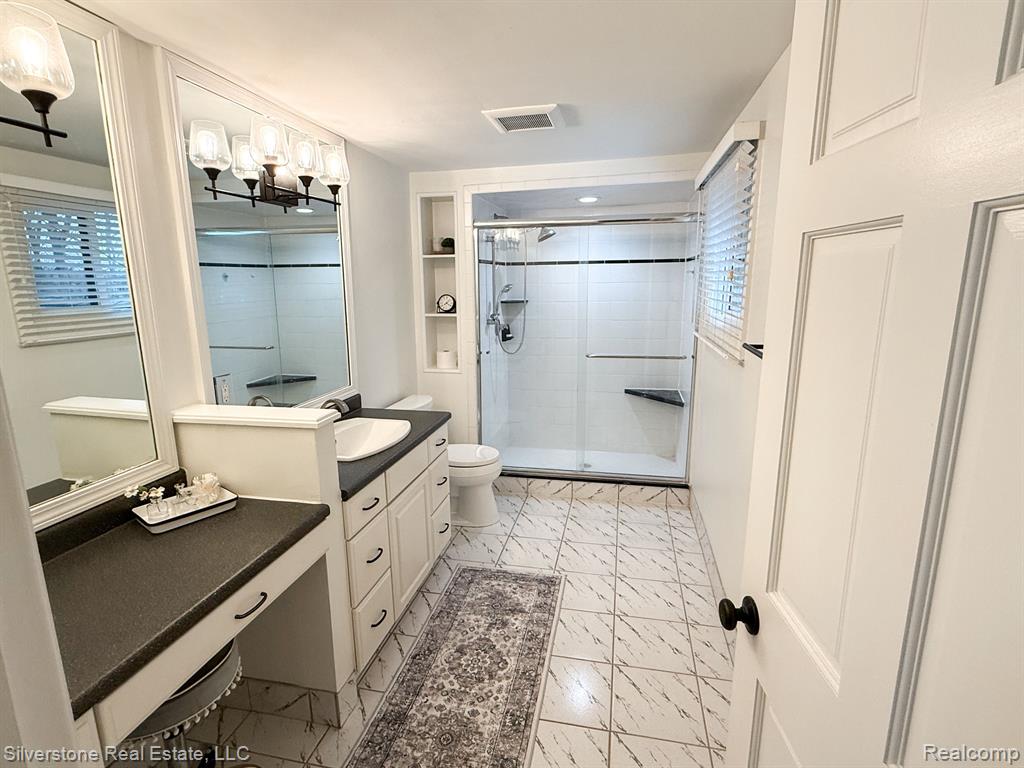 8085 Deerwood Road Clarkston, MI 48348 - Photo 26 of 44