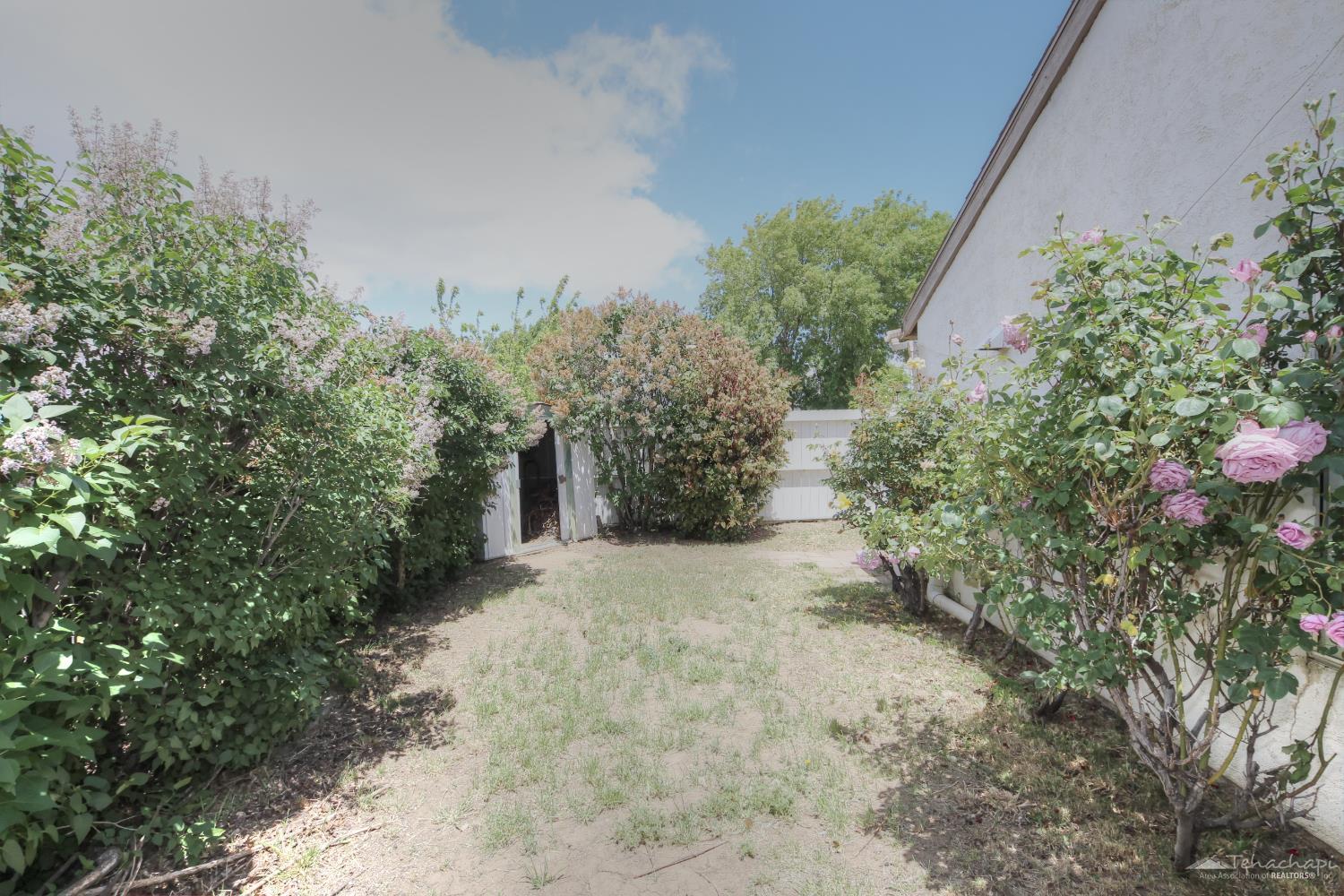207 Peach Tree Court Tehachapi, CA 93561 - Photo 16 of 16 Gallery Image 16