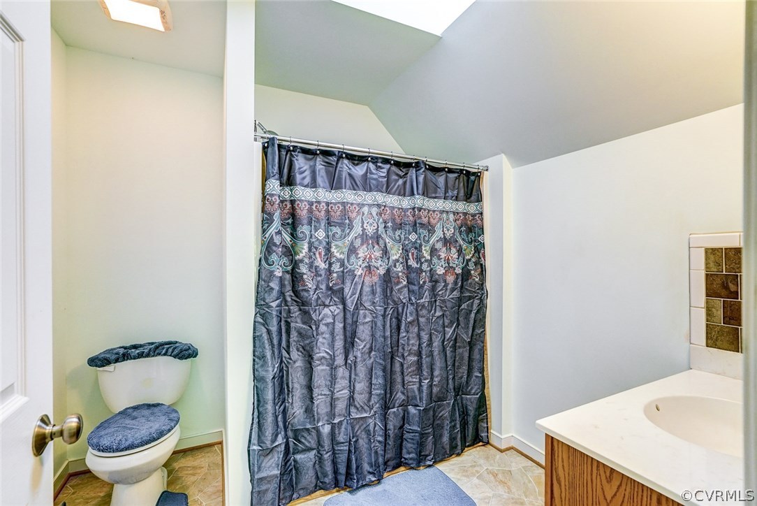 3755 Old Buckingham Road Powhatan, VA 23139 - Photo 18 of 25 Master Bath