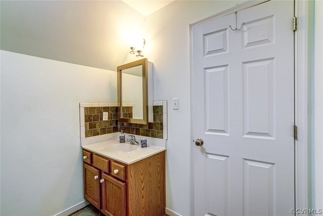 3755 Old Buckingham Road Powhatan, VA 23139 - Photo 19 of 25 Gallery Image 19