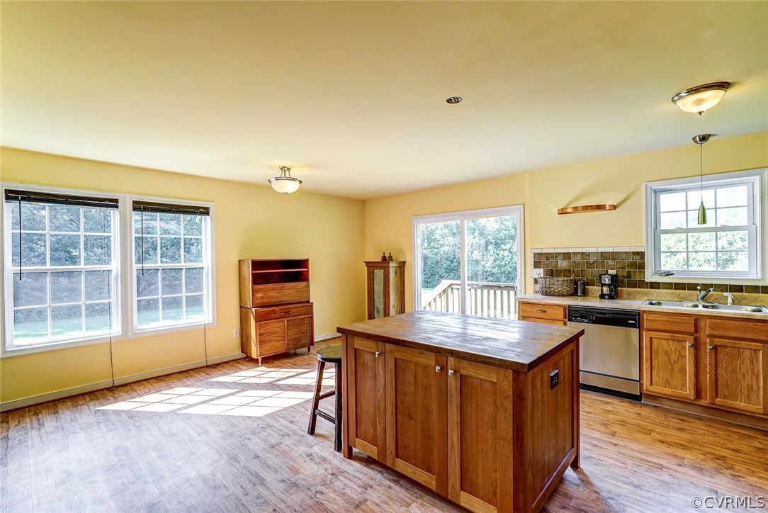 3755 Old Buckingham Road Powhatan, VA 23139 - Photo 10 of 25 Eat-In Kitchen