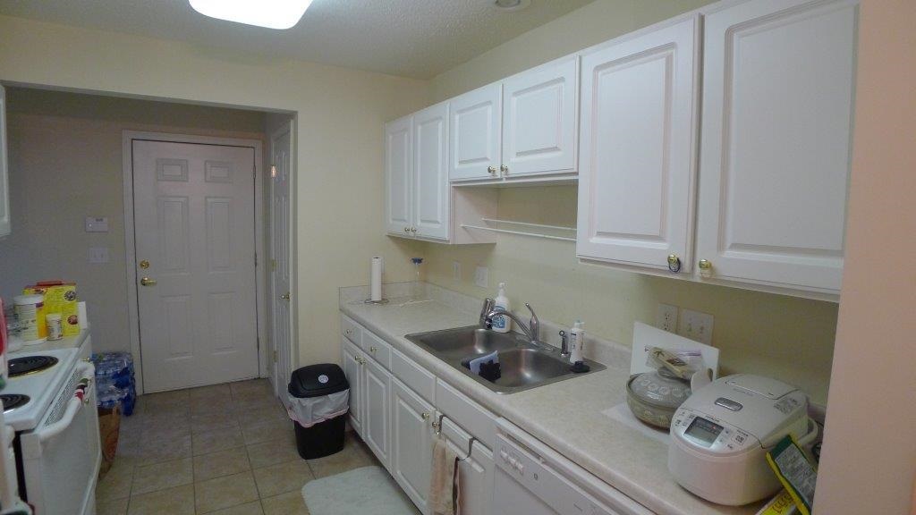 11370 Clubhaven Place, Unit 101 Raleigh, NC 27617 - Photo 8 of 18 Gallery Image 8