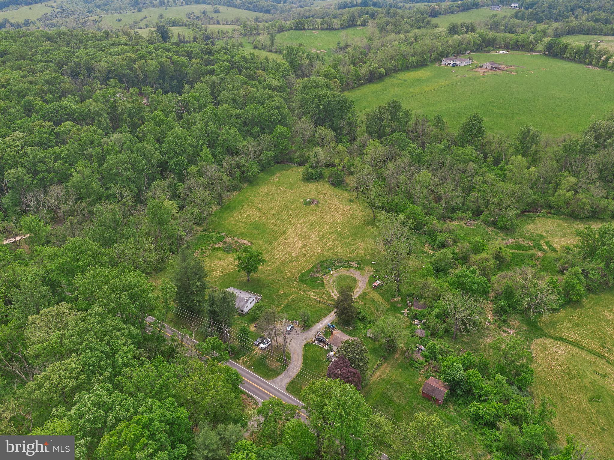 19281 Harmony Church Road Leesburg, VA 20175 - Photo 17 of 19