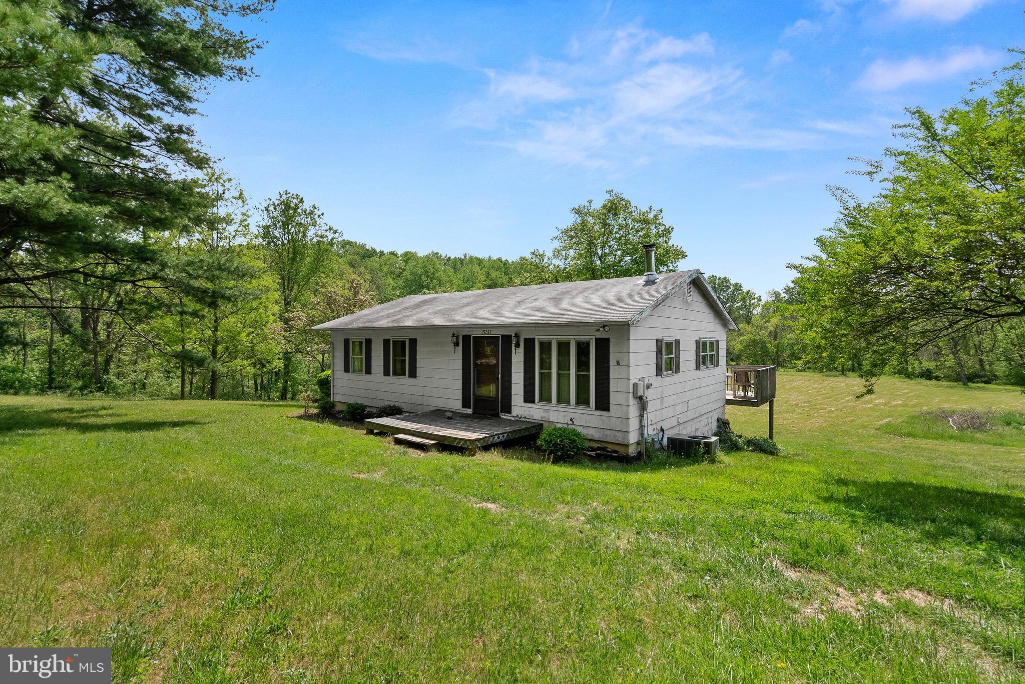 19281 Harmony Church Road Leesburg, VA 20175 - Photo 3 of 19 2 bed 1 bath home selling As-Is