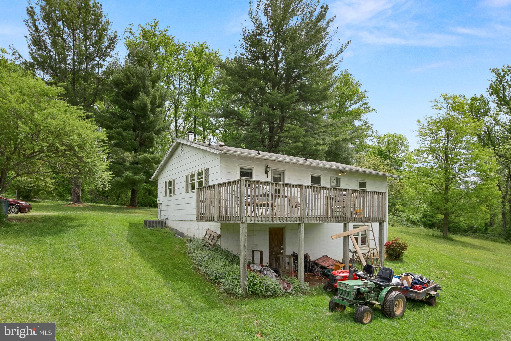 19281 Harmony Church Road Leesburg, VA 20175 - Photo 10 of 19 Exterior