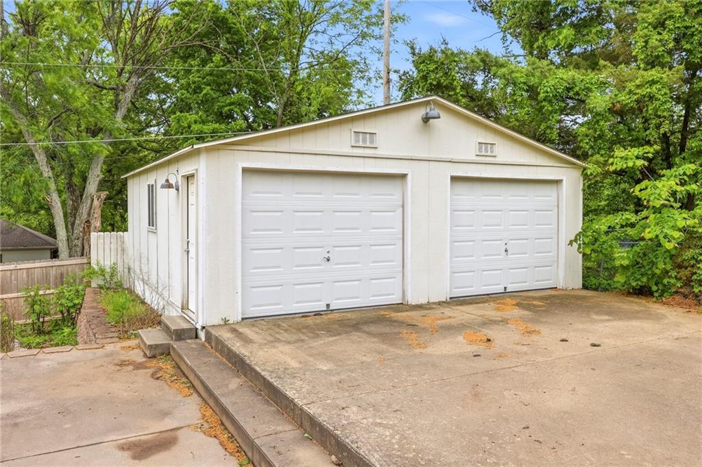 5740 East Catalpa Street Springfield, MO 65809 - Photo 40 of 42