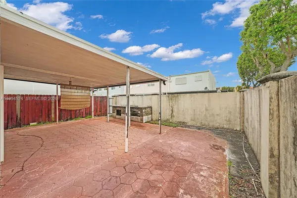 $355,000 | 7205 West 2nd Lane, Hialeah, FL 33014