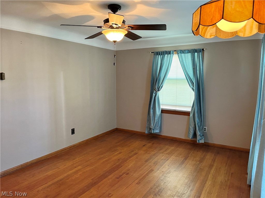 6807 Biddulph Road Brooklyn, OH 44144 - Photo 15 of 35 Dining room