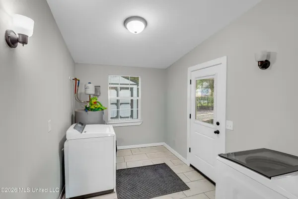 $410,800 | 214 Simon Boulevard, Ocean Springs, MS 39564