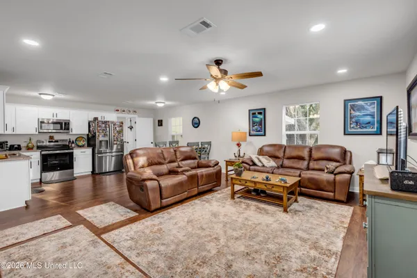$410,800 | 214 Simon Boulevard, Ocean Springs, MS 39564