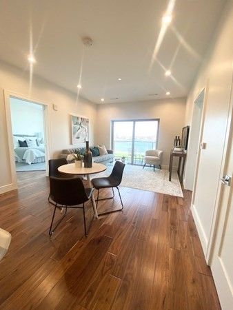 $1,270,000 | 99 Sumner Street, Unit 517, Boston, MA 02128