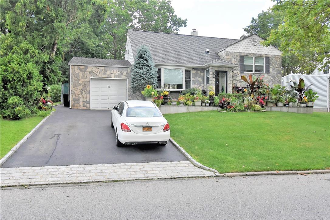152 Remsen Road Yonkers, NY 10710 - Photo 1 of 1 Gallery Image 1