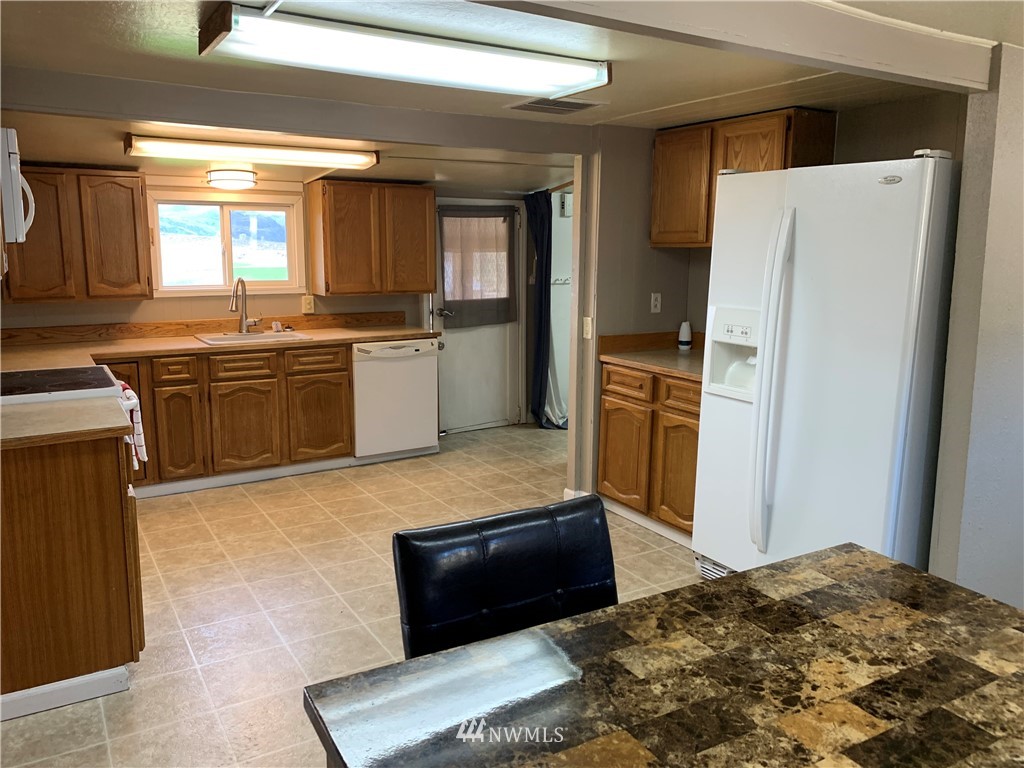 203 Havillah Road Tonasket, WA 98855 - Photo 11 of 31 Gallery Image 11