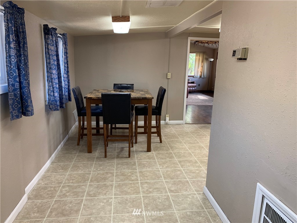 203 Havillah Road Tonasket, WA 98855 - Photo 13 of 31 Gallery Image 13