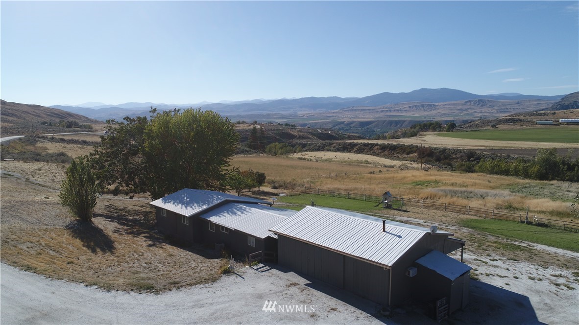 203 Havillah Road Tonasket, WA 98855 - Photo 2 of 31 Gallery Image 2