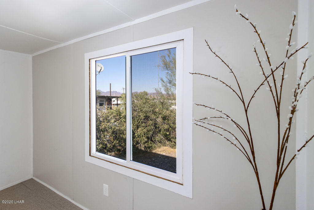 10743 Admiral Road Parker, AZ 85344 - Photo 15 of 23 Int-1-7