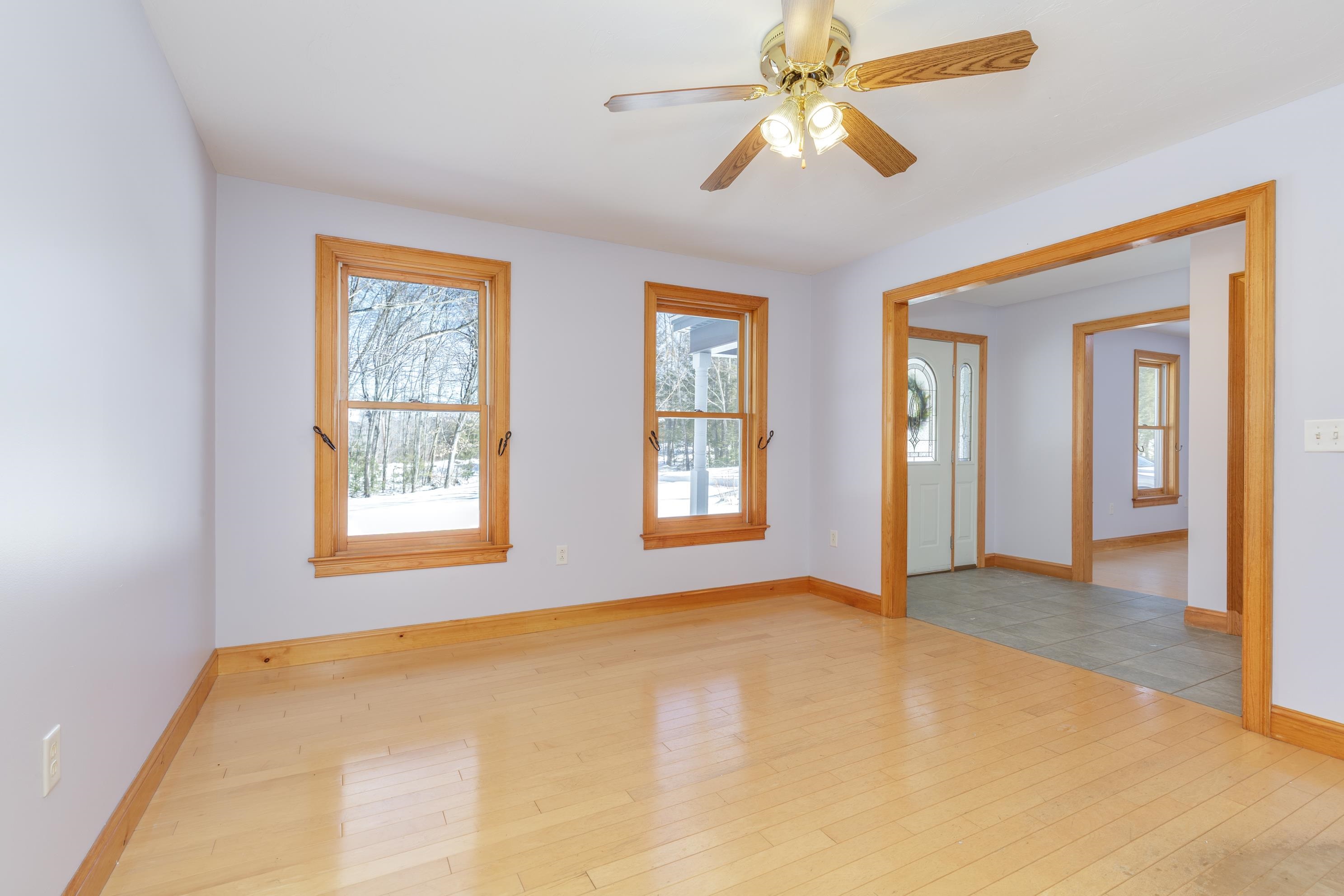 762 Robinson Road Pembroke, NH 03275 - Photo 14 of 41