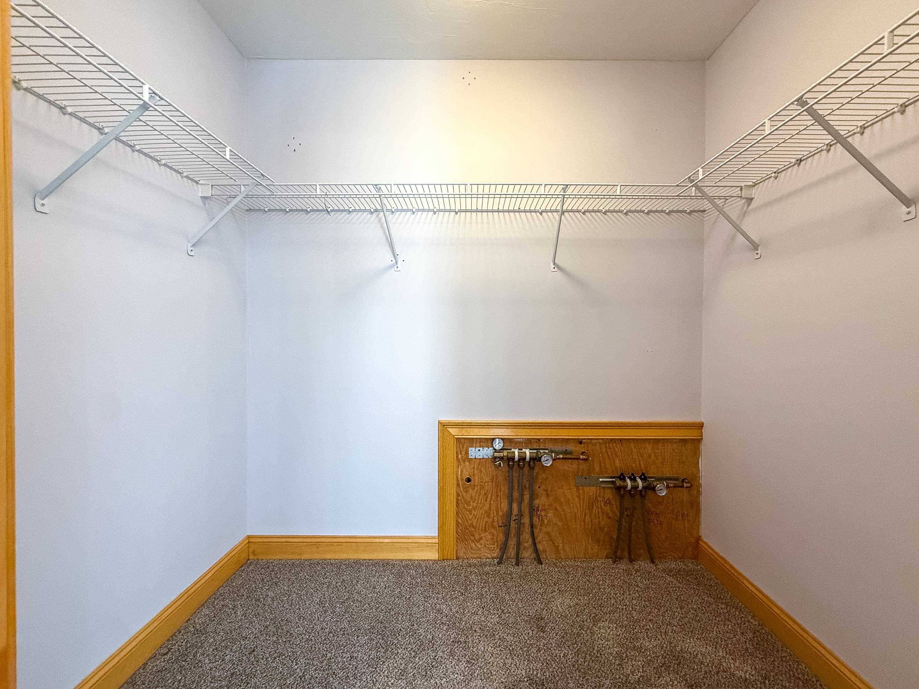 762 Robinson Road Pembroke, NH 03275 - Photo 22 of 41