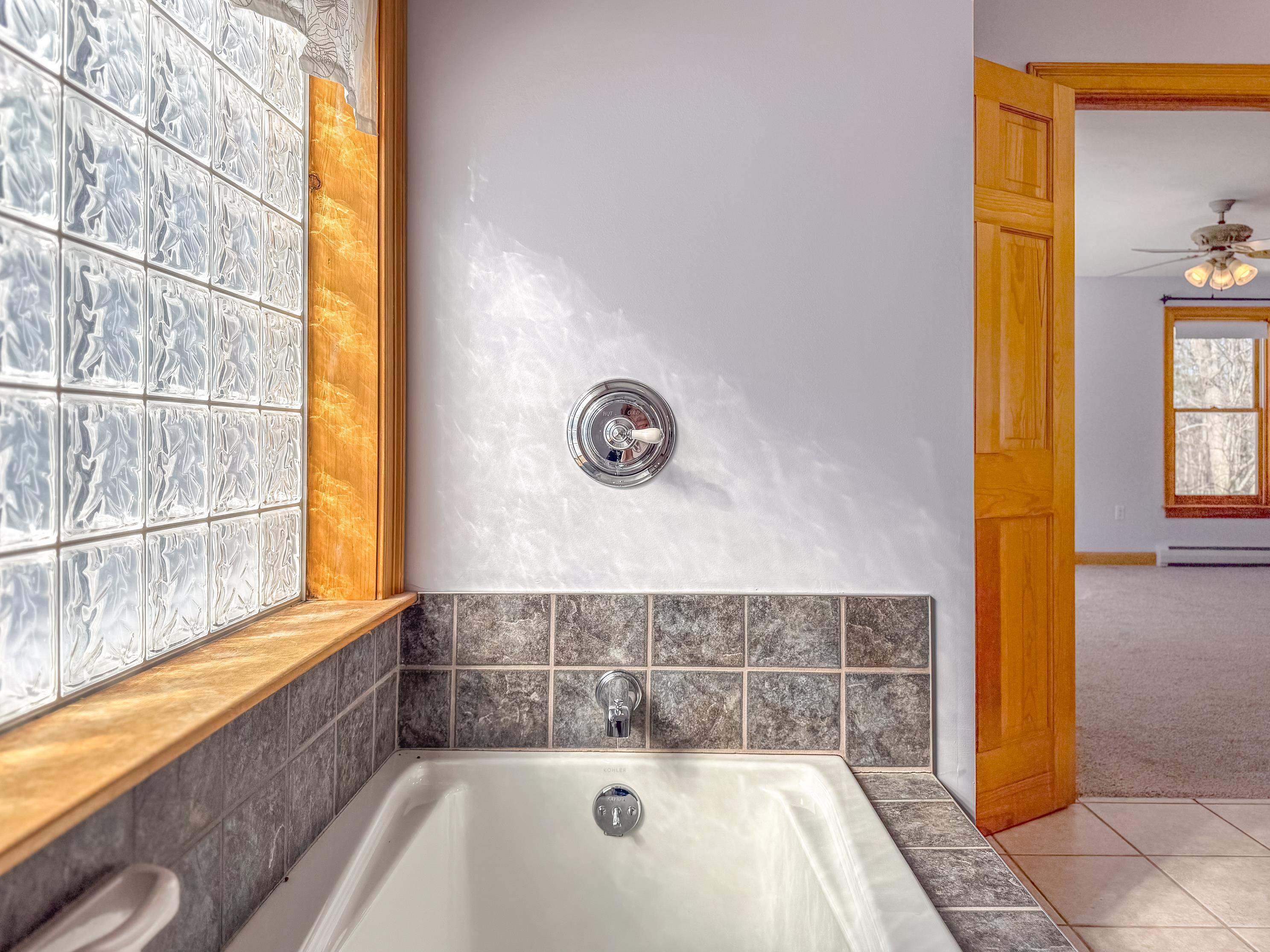 762 Robinson Road Pembroke, NH 03275 - Photo 24 of 41