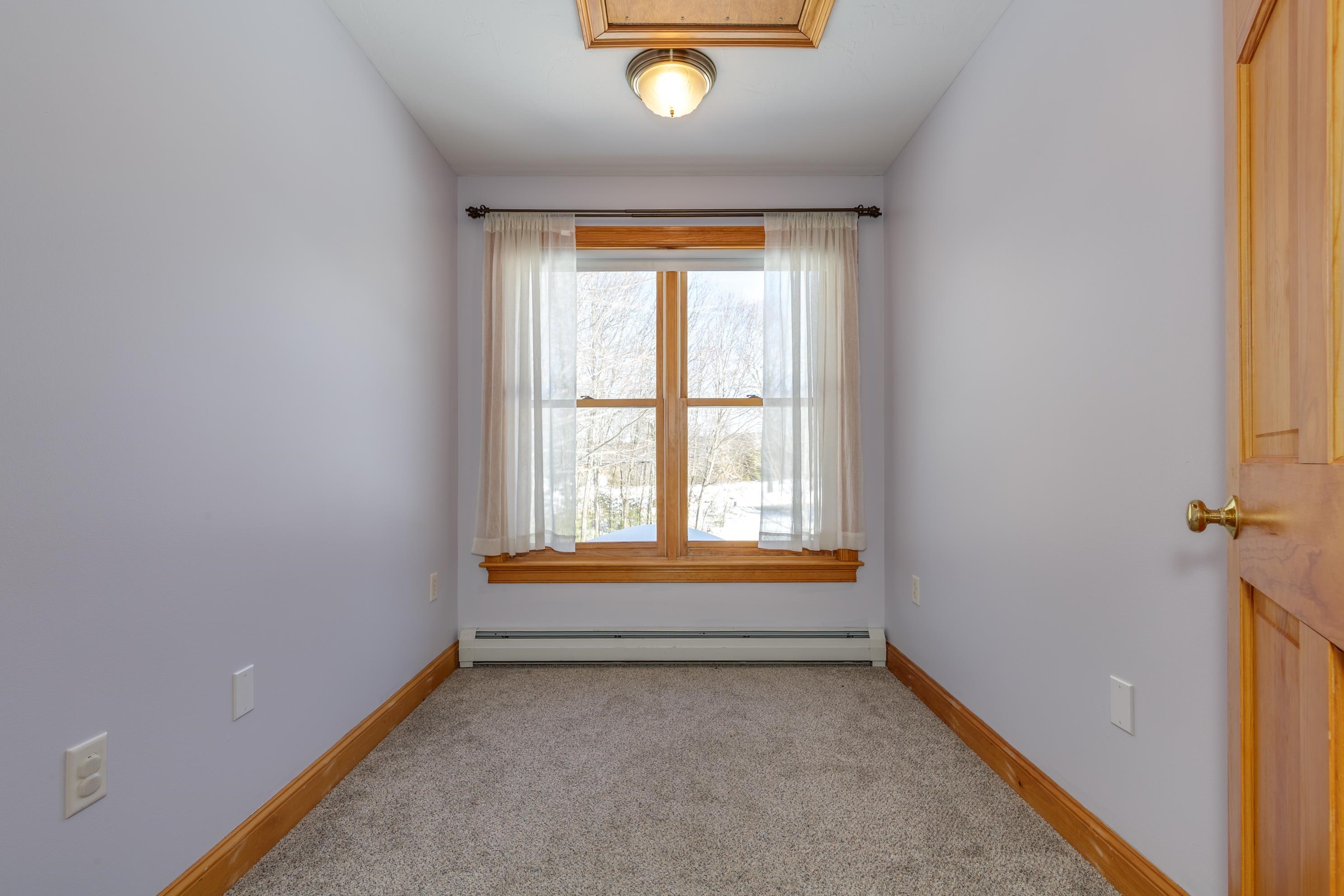 762 Robinson Road Pembroke, NH 03275 - Photo 25 of 41